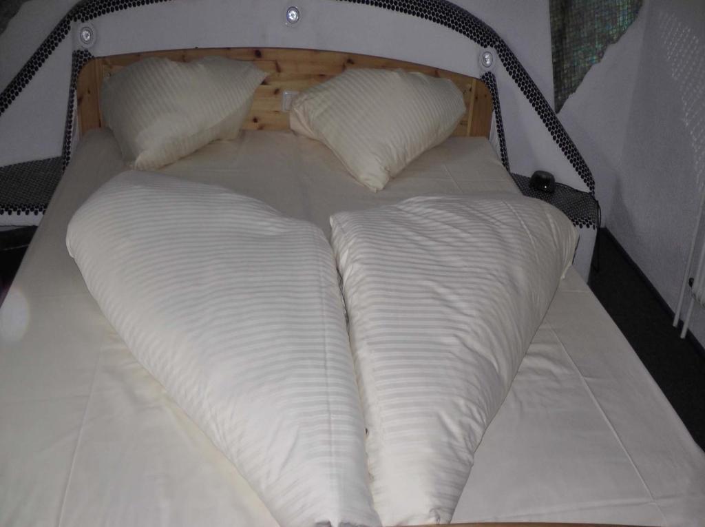Alpin-Sportiv Apartman Lermoos Szoba fotó